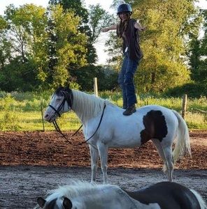 Meet your Posher, Raylynn